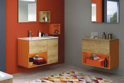 salle de bain orange et bois - Sanijura